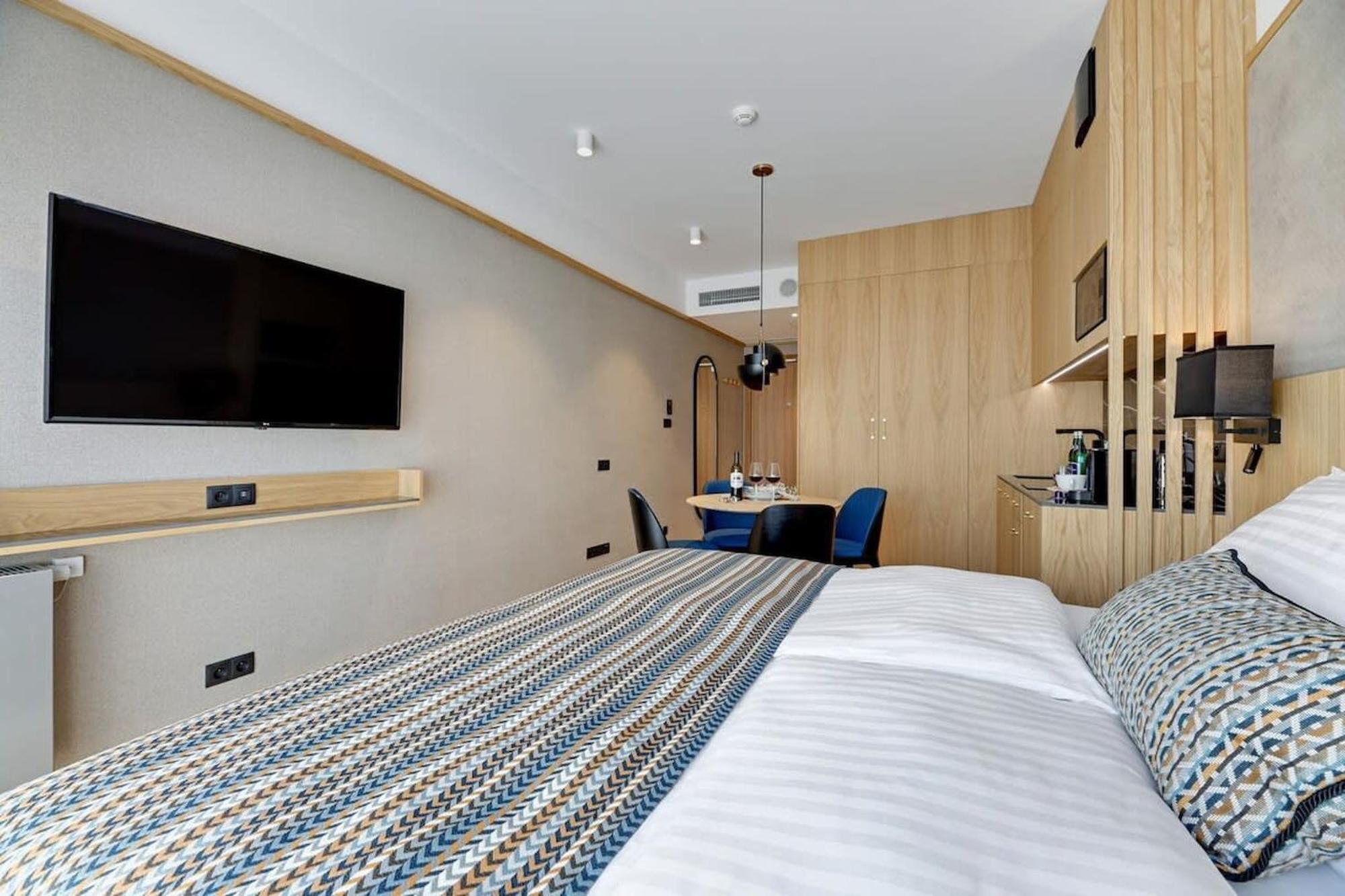 Deo Plaza - Apartamenty W Sercu Gdanska By Rent Like Home 외부 사진