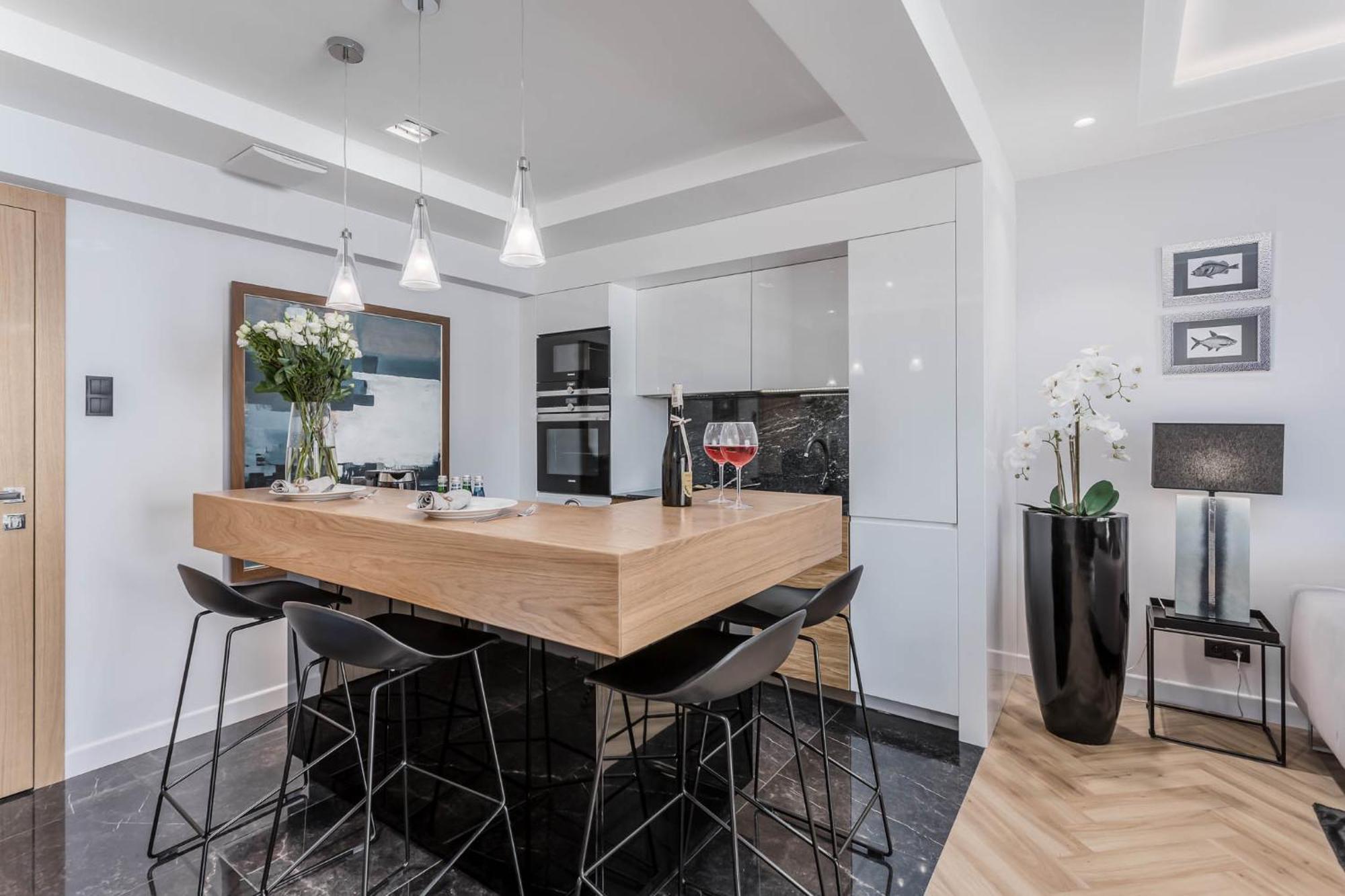 Deo Plaza - Apartamenty W Sercu Gdanska By Rent Like Home 객실 사진